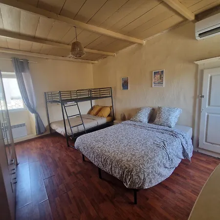 Casa vacanze Maison Authentique Au Cœur Du Village De Méria *