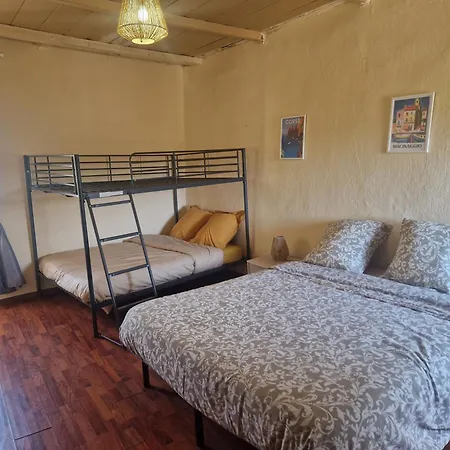 Casa vacanze Maison Authentique Au Cœur Du Village De Méria
