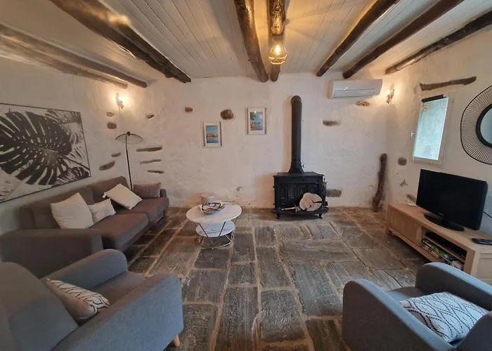 Prázdninový dům Maison Authentique Au Coeur Du Village De *