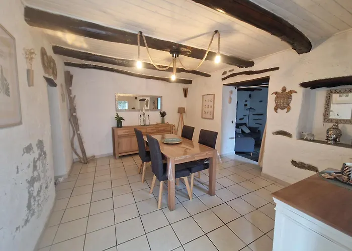 Maison Authentique Au Coeur Du Village De Meria